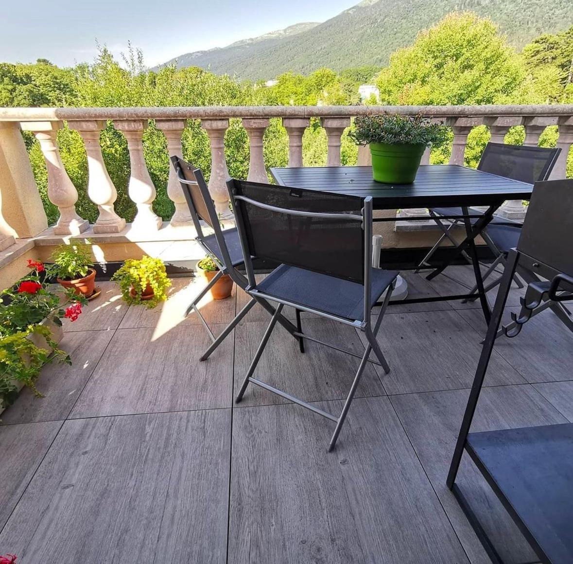Hebergeneve Les Terrasses Apartman Gex Kültér fotó